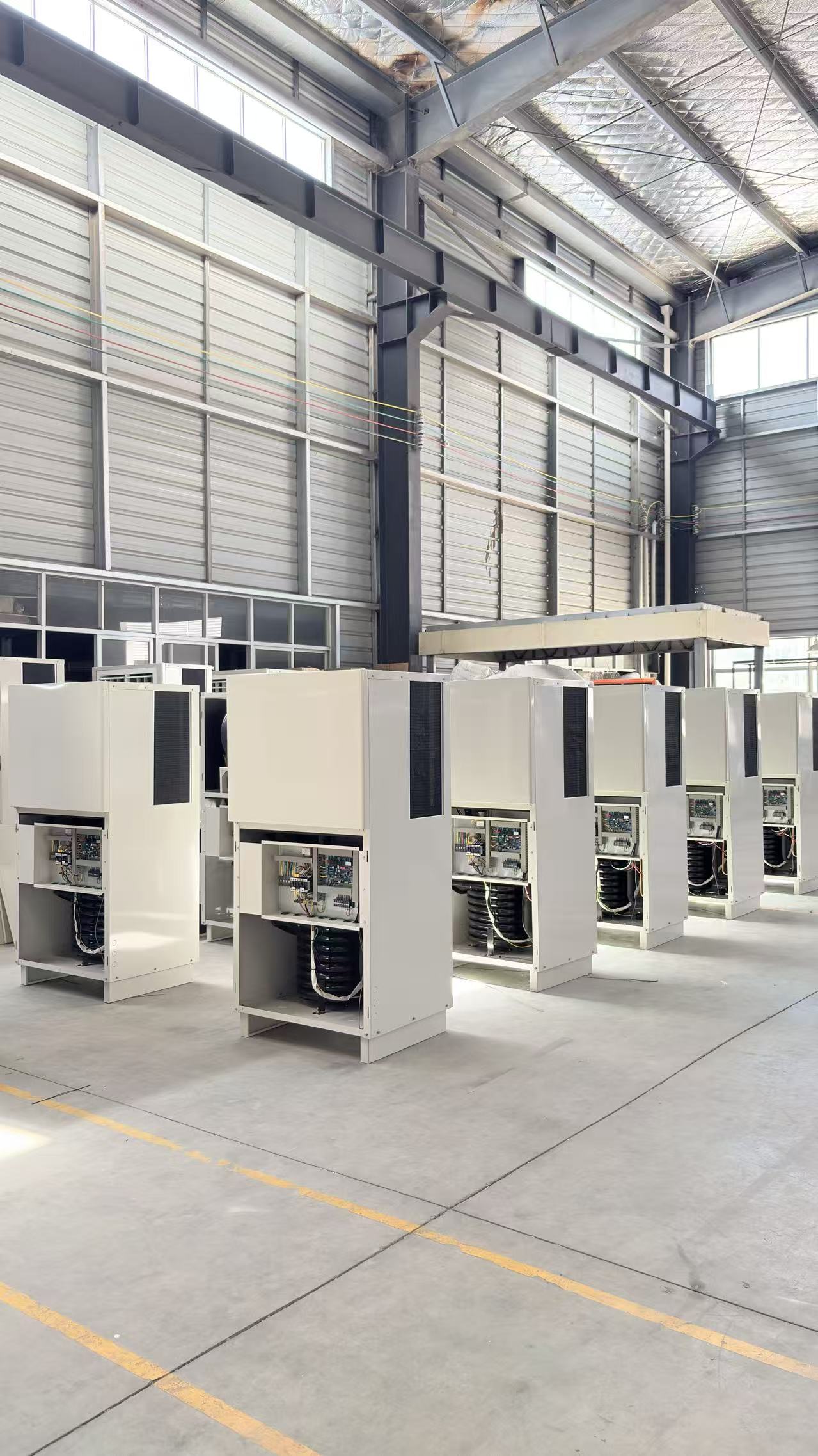 Workshop or production line with energy saving air conditioner equipment
